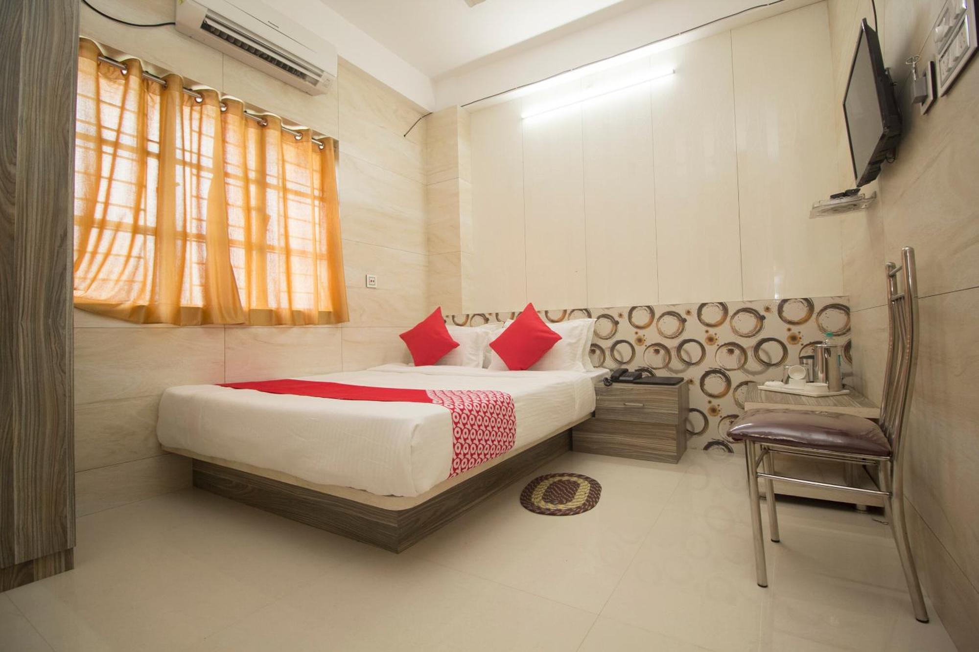 Super Capital O Priyanshu Hotel Siliguri Buitenkant foto
